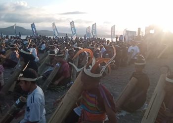 Atraksi 1.000 Tatong di Desa Balauring, Kecamatan Omesuri, Kabupaten Lembata saat Festival Uyelewun beberapa bulan lalu. Tatong merupakan alat musik tradisional etnis Kedang yang mendiami lereng Gunung Uyelewun. Tato g sejauh ini baru didesain untuk menyerupai bunyi gong untuk mengiringi tarian daerah Kedang.
