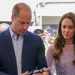 Pangeran William disebut geram melihat rumor serta gosip tentang Kate Middleton dan keluarganya yang beredar belakangan ini. (AFP/Paul Edwards)