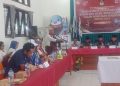 Petrus Kanisius Tuaq, Calon Bupati Paket Tunas berbicara di hadapan KPU dan parpol pengusung saat mendaftar di KPU Lembata, Kamis, 29 Agustus 2024.