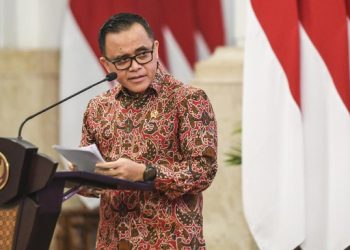 Menpan RB Abdullah Azwar Anas menegaskan pendaftaran pegawai PPPK 2024 dibuka 100 persen untuk tenaga honorer. (Foto: ANTARA FOTO/Hafidz Mubarak A)