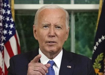 Presiden AS Joe Biden perintahkan militer AS tembak jatuh rudal Iran ke wilayah Israel. (AFP/EVAN VUCCI)
