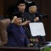 Sejumlah pengamat politik menerka gaya kepemimpinan Presiden Prabowo Subianto lima tahun ke depan. Beberapa pernyataan di pidato perdananya dinilai mencerminkan kemiripan dengan Presiden Sukarno. (REUTERS/Ajeng Dinar Ulfiana)