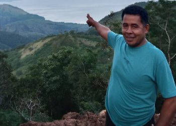 Maksi Gantung, wartawan di Lembaga yang dituding ikut bermain dalam proses seleksi pegawai di PDAM.