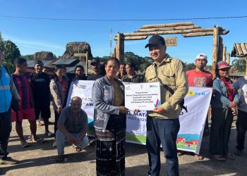 PT PLN (Persero) Unit Induk Pembangunan Nusa Tenggara (UIP Nusra) gerak cepat realisasi program Tanggung Jawab Sosial dan Lingkungan (TJSL) Penataan dan Pengelolaan Kawasan Desa Wisata Adat Wogo sekitar lokasi Pembangkit Listrik Tenaga Panas Bumi (PLTP) Mataloko FTP-2 (2x10 MW), Jumat, 18 Juli 2025.