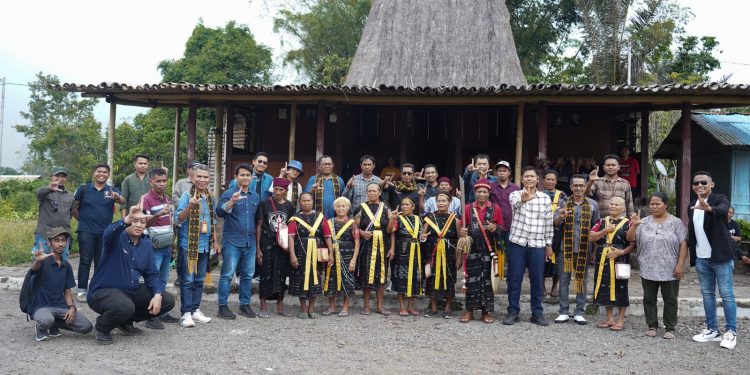 Rombongan wartawan NTT bersama PT PLN UIP Nusra berkunjung ke kawasan Pembangkit Listrik Tenaga Panas Bumi (PLTP) Mataloko (2x10 MW), Kecamatan Golewa, Kabupaten Ngada, Nusa Tenggara Timur (NTT).