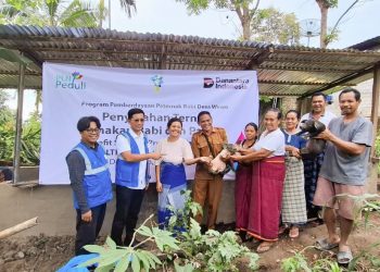 Program Tanggung Jawab Sosial dan Lingkungan (TJSL) PLN berbasis Benefit Sharing Program (BSP) ini merupakan wujud komitmen perusahaan dalam memperkuat pemberdayaan masyarakat di Poco Leok sekaligus merealisasikan aspirasi warga yang disampaikan dalam kegiatan Free, Prior, and Informed Consent (FPIC) PLTP Ulumbu Unit 5-6.