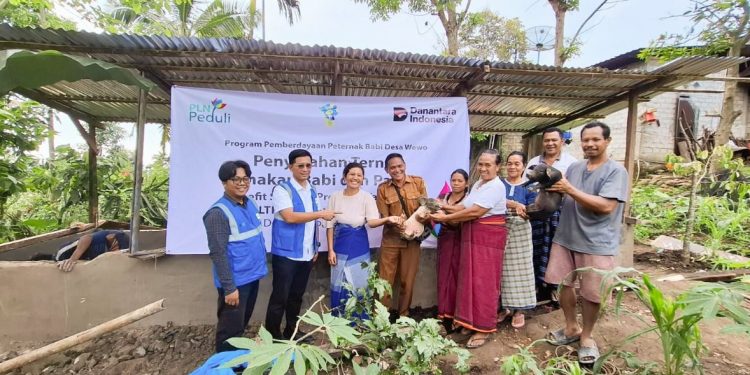 Program Tanggung Jawab Sosial dan Lingkungan (TJSL) PLN berbasis Benefit Sharing Program (BSP) ini merupakan wujud komitmen perusahaan dalam memperkuat pemberdayaan masyarakat di Poco Leok sekaligus merealisasikan aspirasi warga yang disampaikan dalam kegiatan Free, Prior, and Informed Consent (FPIC) PLTP Ulumbu Unit 5-6.