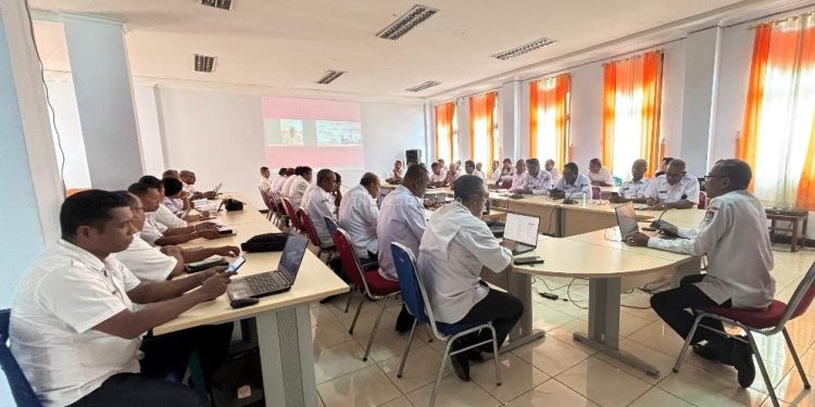 Rapat konsolidasi mematangkan Strategi Akselerasi Pembangunan Berbasis Potensi Lokal, Pemerintah Kabupaten (Pemkab) Lembata mempertajam fokus strategi pembangunan untuk Tahun Anggaran 2026, dengan penekanan utama pada percepatan pembangunan yang berbasis pada potensi lokal.