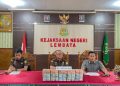 Kejaksaan Negeri Lembata menyetor uang kerugian negara ke kas negara sebesar Rp1 miliar. Uang itu sebelumnya disetor tersangka Aci Lely saat kasus itu mulai diproses hukum.