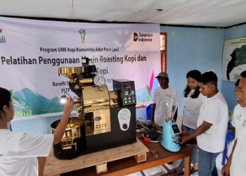 PT PLN UIP Nusra memberikan pelatihan penggunaan mesin roasting dan pengolahan kopi yang digelar di Desa Wewo, Kecamatan Satar Mese, Kabupaten Manggarai, NTT, pada 19–20 November 2025.