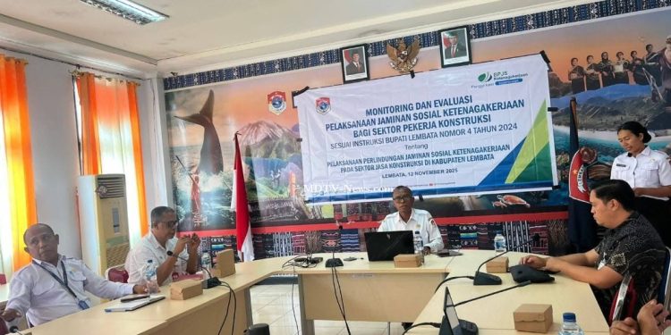 Kegiatan monitoring dan evaluasi ini merupakan bentuk komitmen pemerintah daerah dalam memastikan seluruh pekerja di sektor jasa konstruksi terlindungi oleh program jaminan sosial ketenagakerjaan
