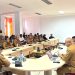Bupati Lembata P Kanisius Tuaq menerima para kepala desa yang tergabung dalam forum APDESI di ruang rapat kantor Bupati Lembata, Senin, 8 Desember 2025.