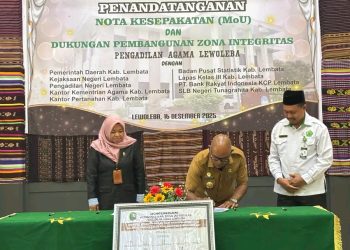 Bupati Lembata, P. Kanisius Tuaq dan Ketua Pengadilan Agama Lewoleba, Ulfa Fithriani menandatangani kesepakatan kerja sama, bertempat di Kantor Pengadilan Agama Lewoleba, Selasa, 16 Desember 2025.