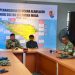 Menteri Pertahanan, Sjafrie Sjamsoeddin (kedua dari kiri) bersama Panglima TNI, Jenderal TNI Agus Subiyanto (kiri), Gubernur Aceh, Muzakir Manaf (tengah), Panglima Komando Daerah Militer Iskandar Muda, Mayor Jenderal TNI Joko Hadi Susilo (kedua dari kanan), dan Direktur Utama PLN, Darmawan Prasodjo (kanan) berkoordinasi terkait penanganan bencana alam di Aceh, 29 November 2025. Sjafrie menegaskan bahwa percepatan pemulihan listrik merupakan kebutuhan mendesak bagi masyarakat terdampak. Ia mengapresiasi langkah cepat PLN di lapangan, sekaligus mendorong agar proses pemulihan dapat terus dioptimalkan.