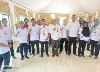 Bupati Lembata P Kanisius Tuaq bertemu dan menyapa para pendamping Program Keluarga Harapan (PKH) Lembata.