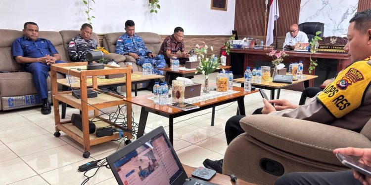 Rapat Evaluasi Pendataan dan Program Penanggulangan Kemiskinan, Gubernur Ingatkan Lagi Soal Kasus Anak di Ngada