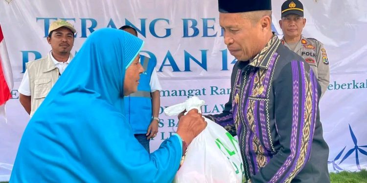 Wabup Lembata Muhamad Nasir Apresiasi Program Terang Berkah Ramadan PLN
