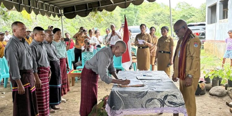 Pengurus P3A Aubala Dikukuhkan, Bupati Lembata Tekankan Kelola Air Waikomo Secara Baik