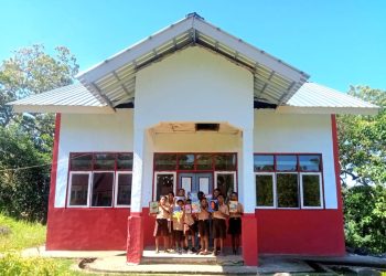 PLN UIP Nusra Renovasi Perpustakaan SDI Kaca, Dukung Peningkatan Kualitas Pendidikan di Sekitar Kawasan Pengembangan PLTP Ulumbu