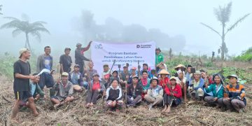 PLN Wujudkan Aspirasi Masyarakat Adat Melalui Program Agroforestry Hetero di Desa Wewo