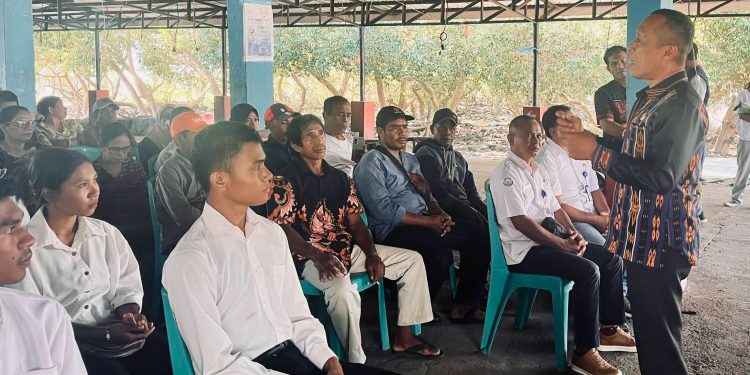 Wakil Bupati Lembata Lepas 53 Calon Taruna dan Taruni Pendidikan Tinggi Vokasi KKP RI