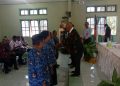 Bupati Lembata Serahkan SK Penataan Kepala Sekolah, Tekankan Kepemimpinan Profesional dan Integritas